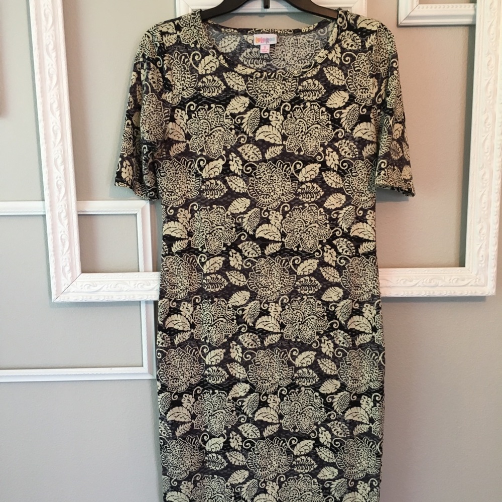 Lularoe Small Julia Dress